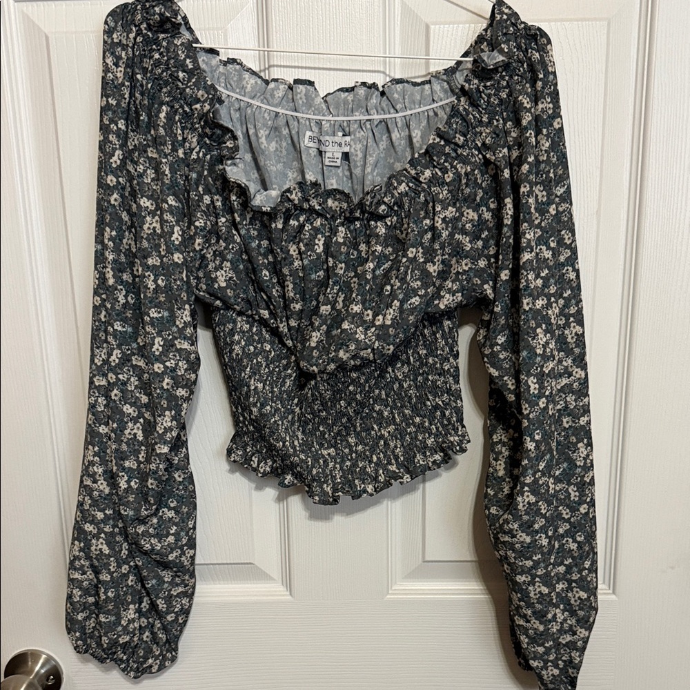 Floral Ruffle Smocked Blouse - Black